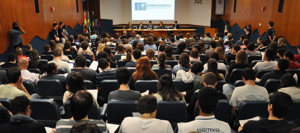 BRINDES-PERSONALIZADOS-AJUDAM-A-REALIZAR-UM-EVENTO-CORPORATIVO-DE-SUCSSO